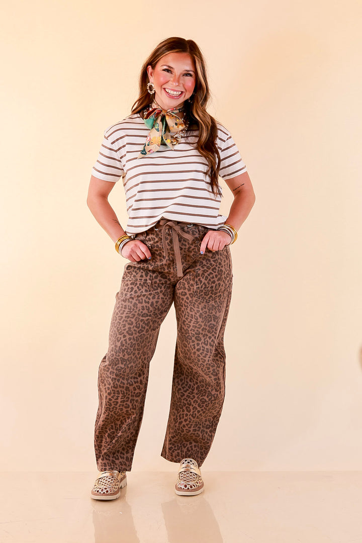 The Daily Stripe Scoop Neck Short Sleeve Striped Tee Top in Mocha Brown