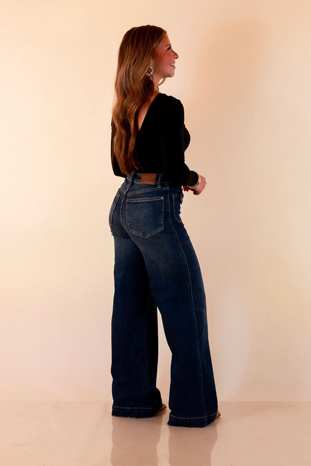 Judy Blue | Classic Companion Luxe Retro Wide Leg Jeans with Front Patch Pockets in Dark Indigo Wash