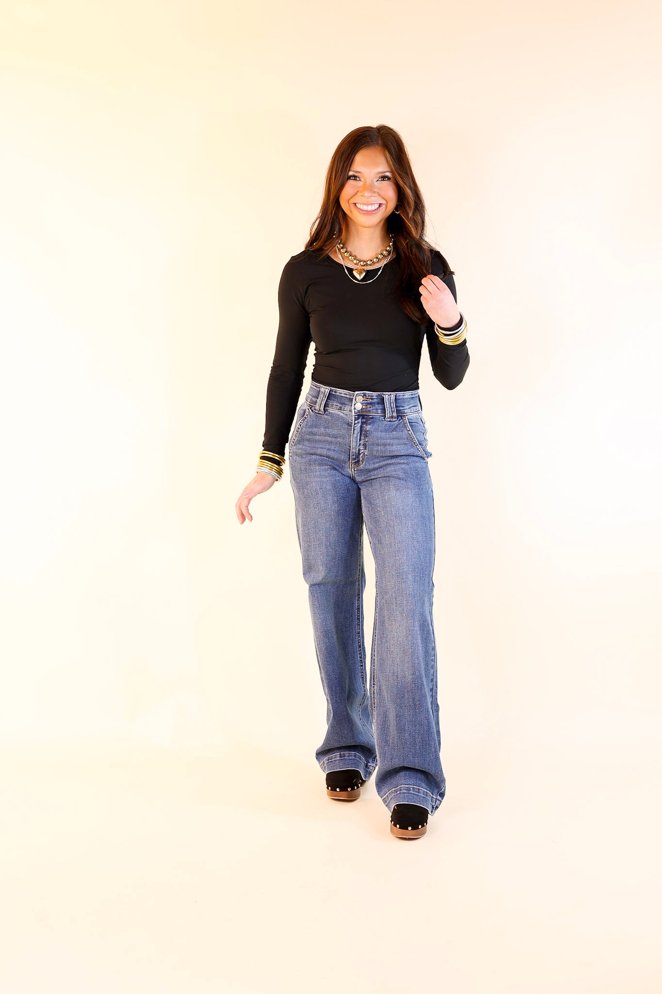 Judy Blue | Watch Her Go Double Button Wide Leg Jeans in Medium Wash