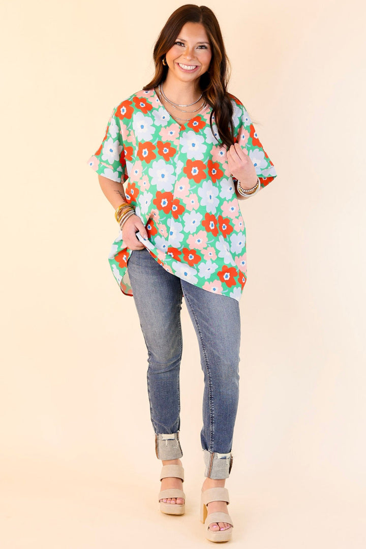 Sunny Refresh Floral V Neck Top in Green Mix