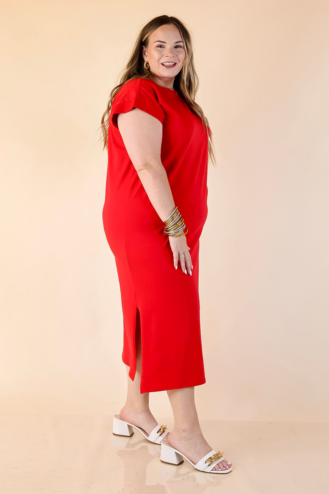 Effortlessly Lovely Short Sleeve Midi Tee Shirt Dress in Red