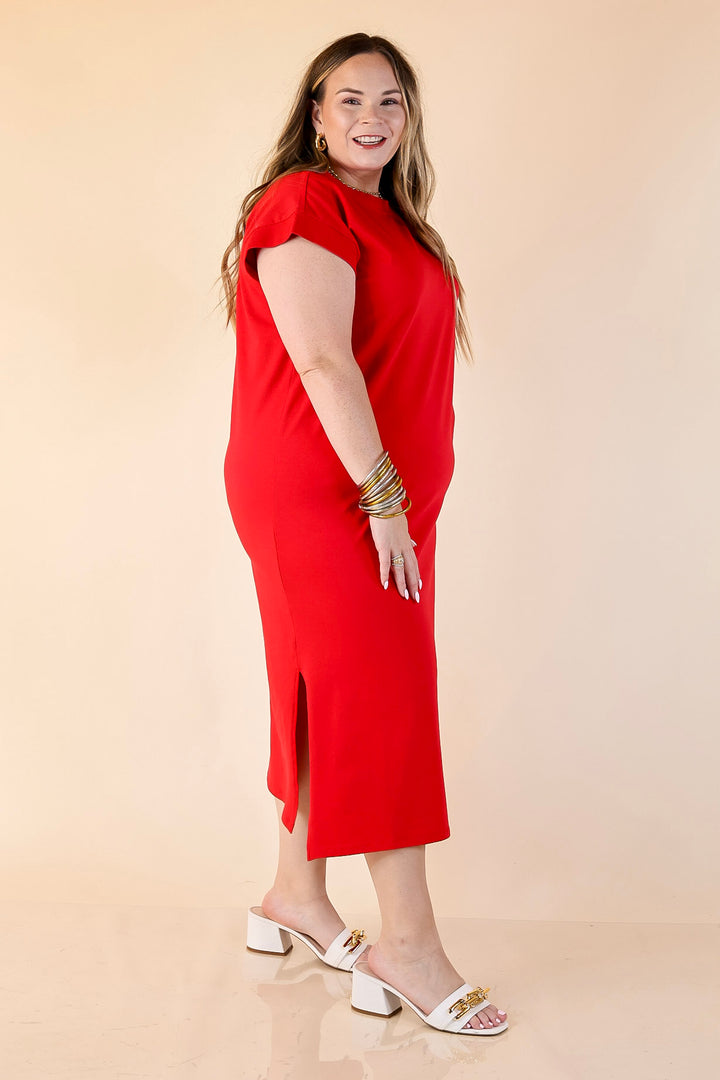 Effortlessly Lovely Short Sleeve Midi Tee Shirt Dress in Red