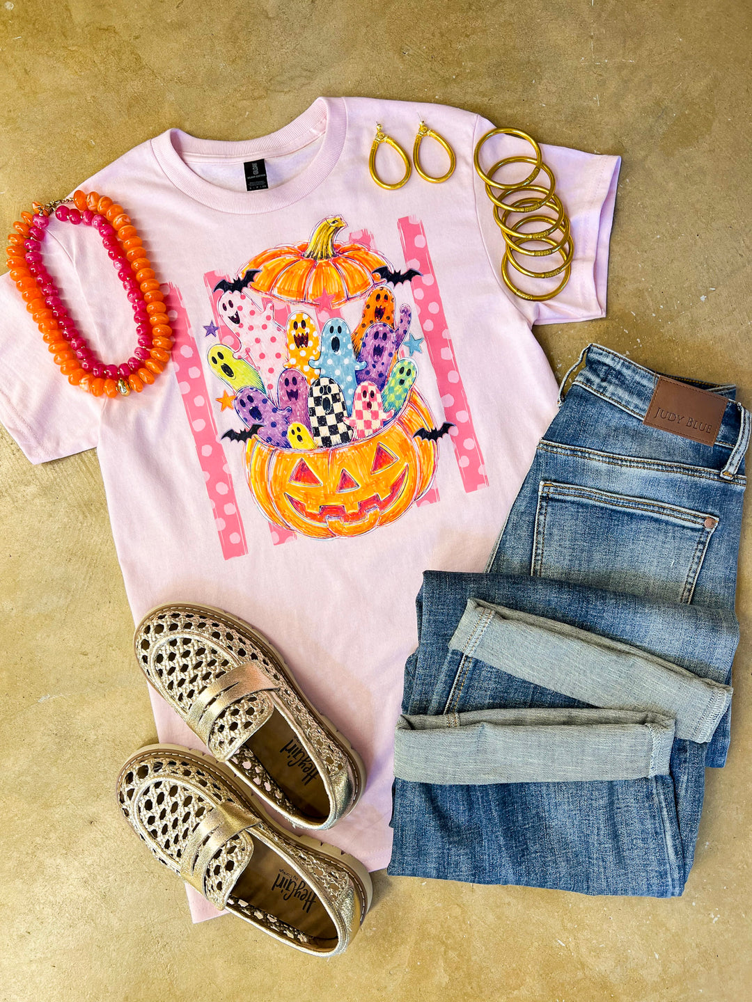 Pick of the Patch Colorful Ghost &amp; Jack-O’-Lantern Halloween Graphic Tee in Light Pink