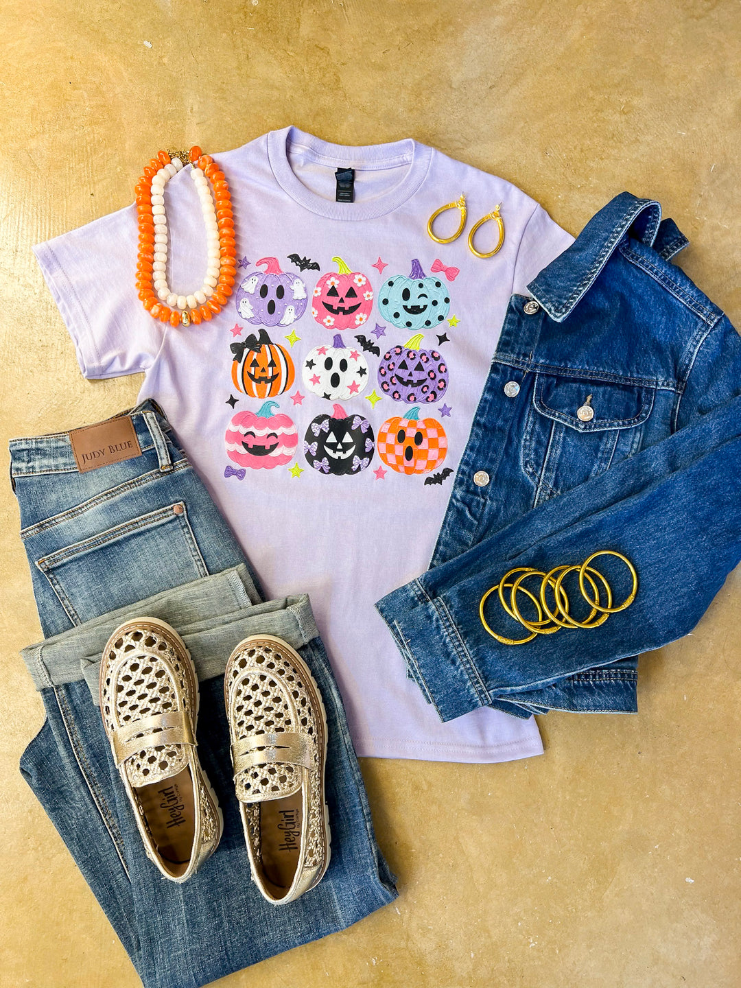 The Pumpkin Club Colorful Jack-O’-Lantern Halloween Graphic Tee in Lavender Purple