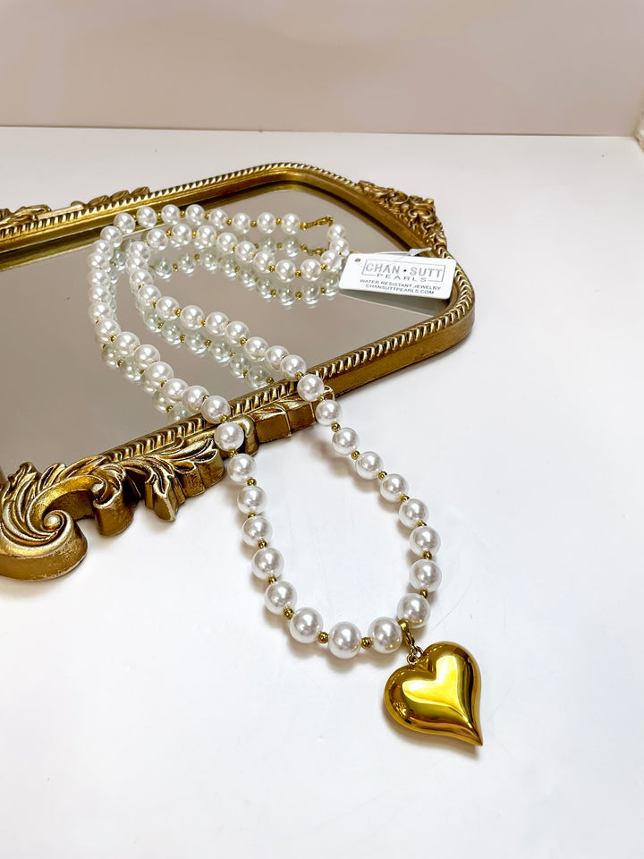 CHANSUTT PEARLS | Wrap Around Pearl Heart Necklace in Gold