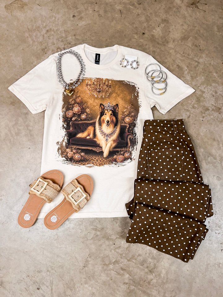 Her Majesty the Queen Glam Collie Dog Printed Short Sleeve Graphic Tee with Crystals in Cream