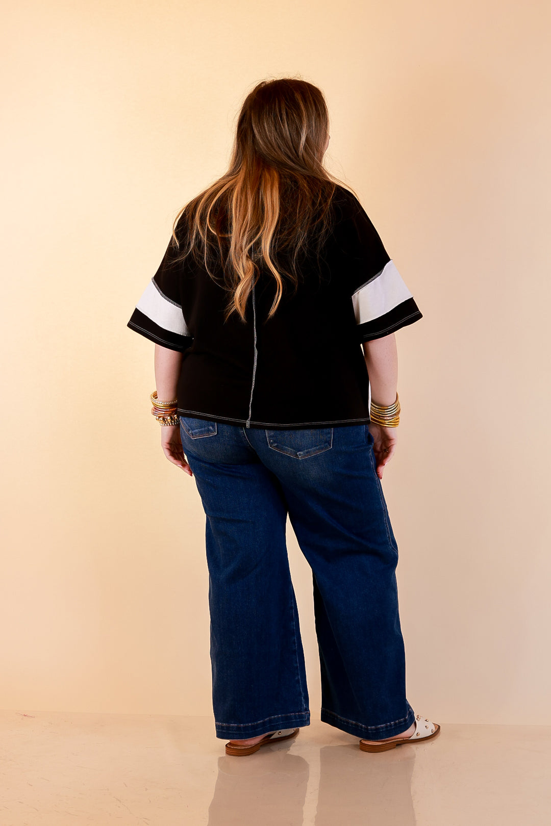Simply Striking Color Block Rugby Style Wide Stripe Relaxed Short Sleeve Top in Black