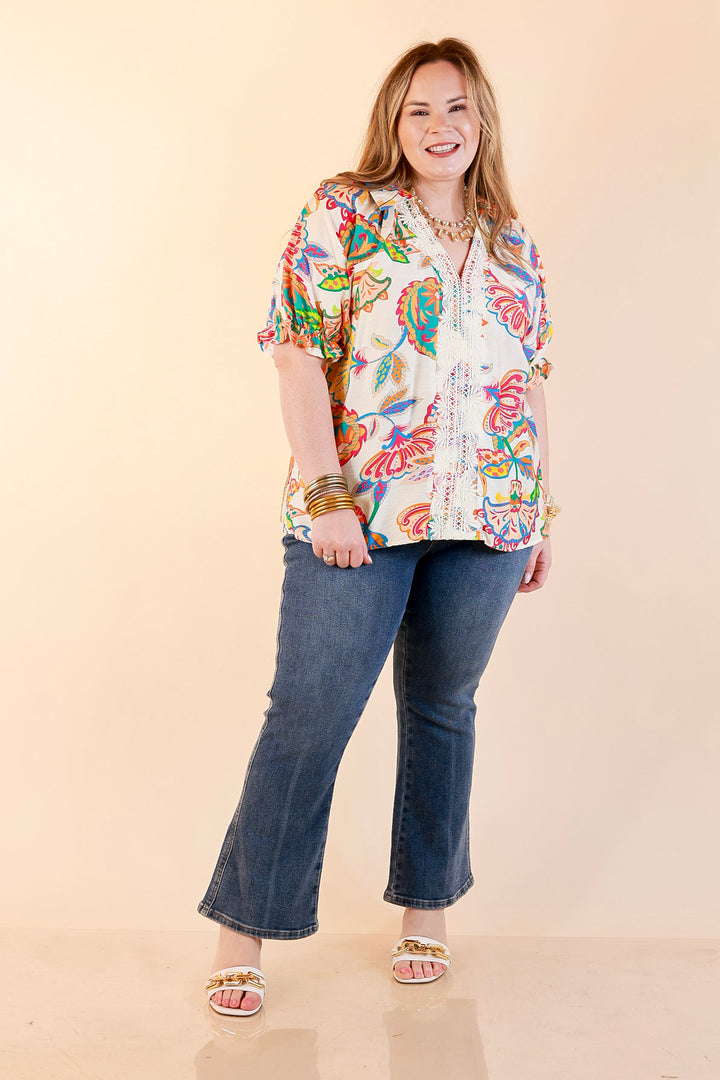 Bold Escape Floral Print Lace Front Top with Collar and Puff Sleeves in Cream Mix