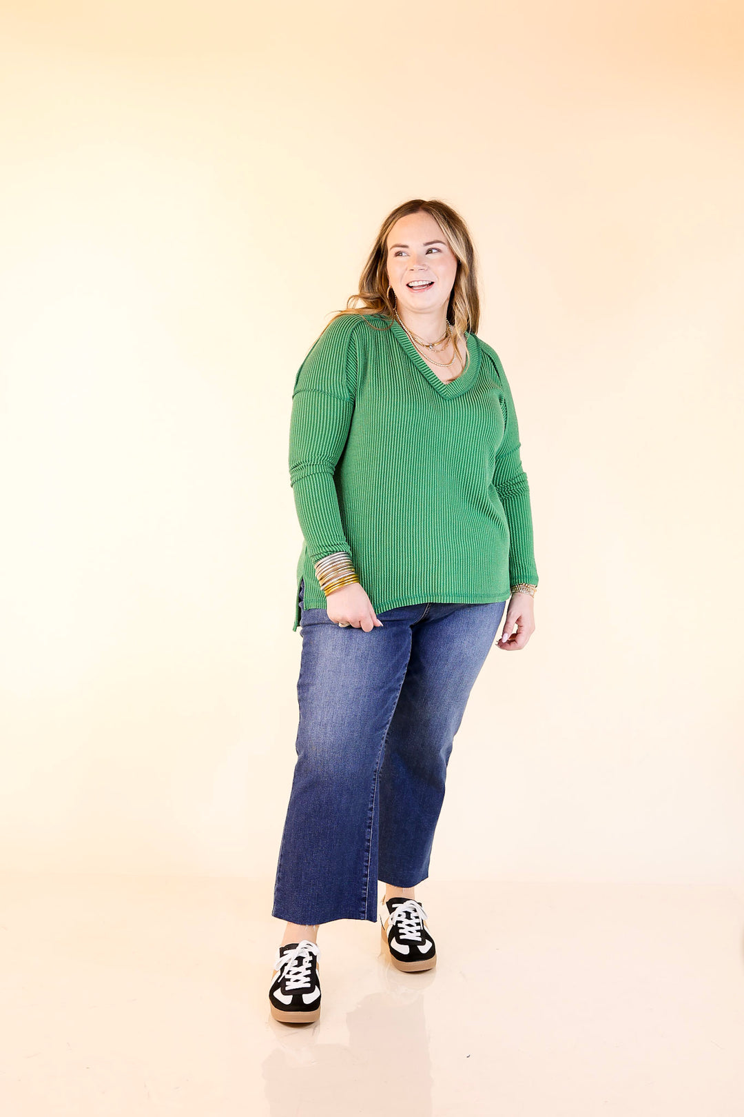 Daily Perfection V-Neck Long Sleeve Ribbed Top in Kelly Green