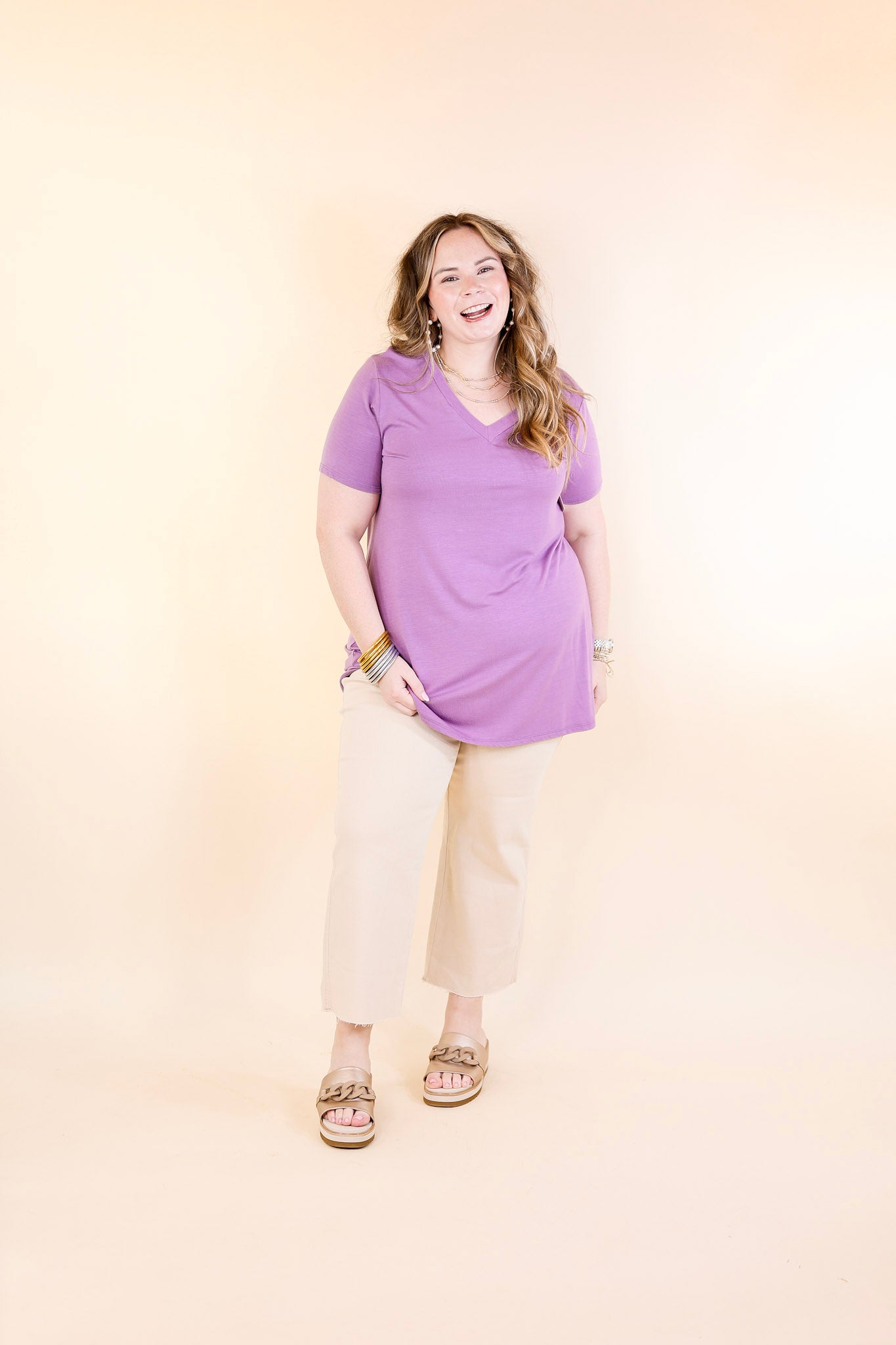 It's That Simple Solid V Neck Tee in Dusty Lavender