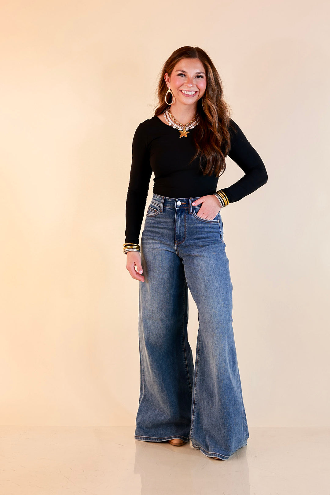 Judy Blue | Smooth Silhouette Wide Leg Palazzo Jeans in Medium Wash