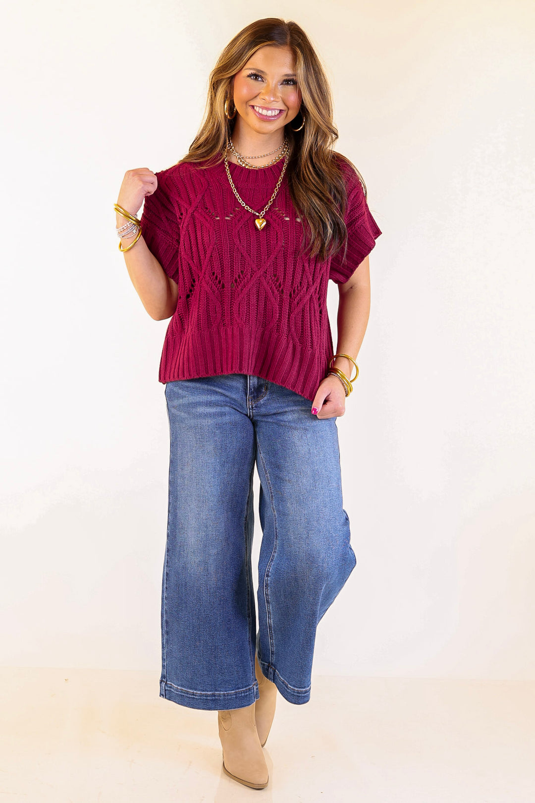 Knit to Last Cable Knit Short Sleeve Sweater Top in Maroon
