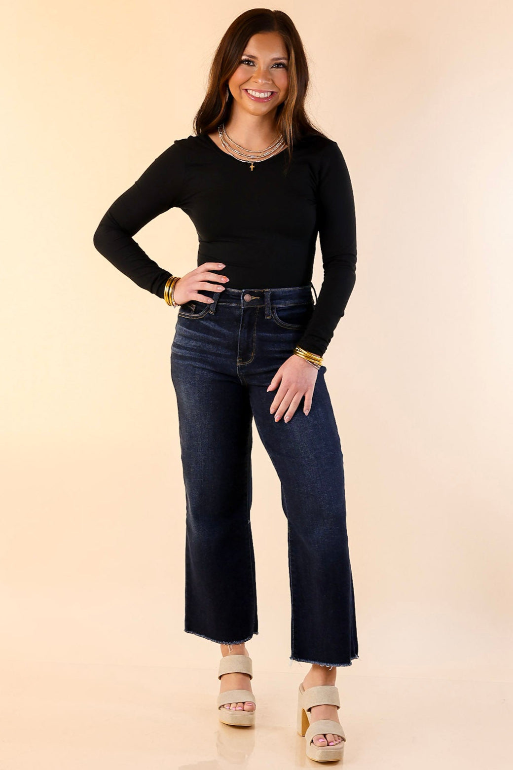 Judy Blue | Simple and Stylish Cropped Wide Leg Jean in Dark Wash