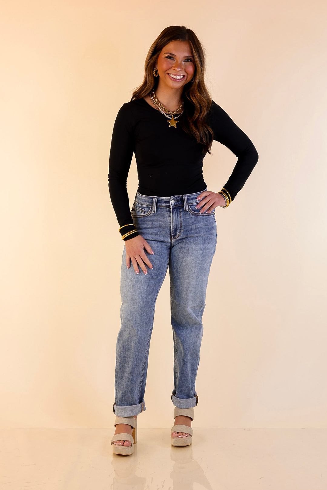 Judy Blue | Cool and Collected Boyfriend Denim Jeans in Medium Wash