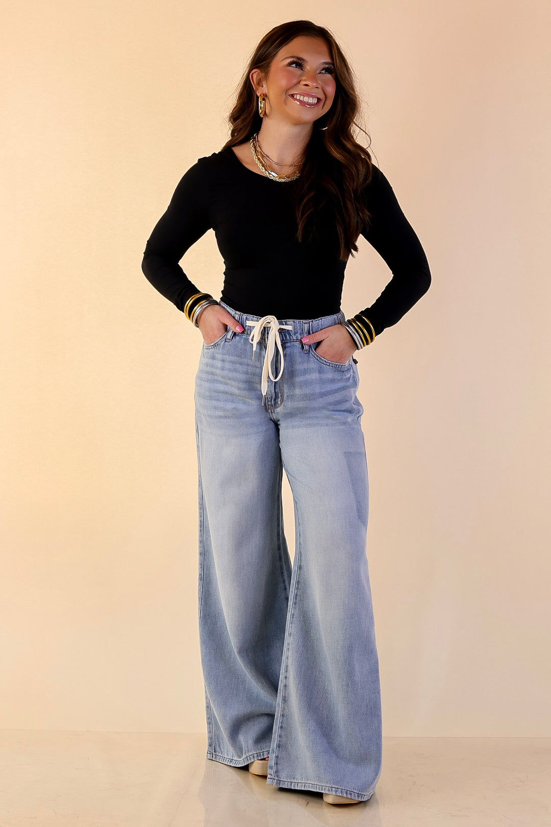 Judy Blue | Smooth Moves Wide Leg Palazzo Featherweight Elastic Waistband Jeans in Light Wash