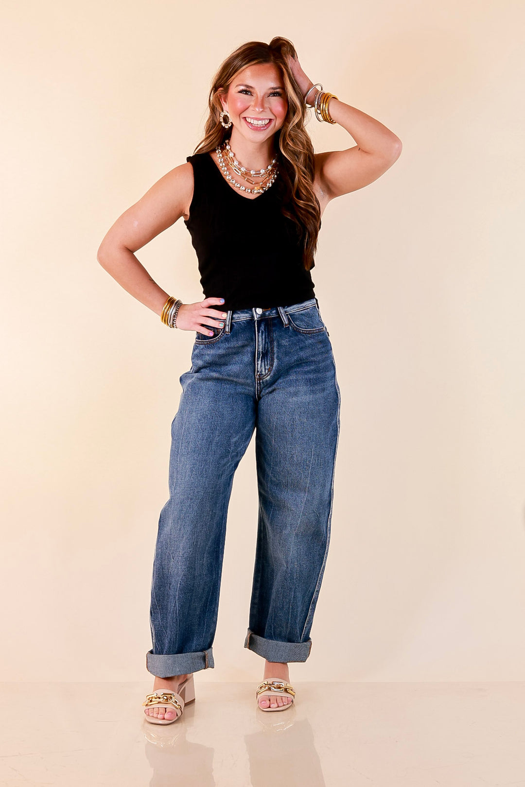 Simply Essential Sleeveless Ribbed Knit V Neck Tank Top in Black