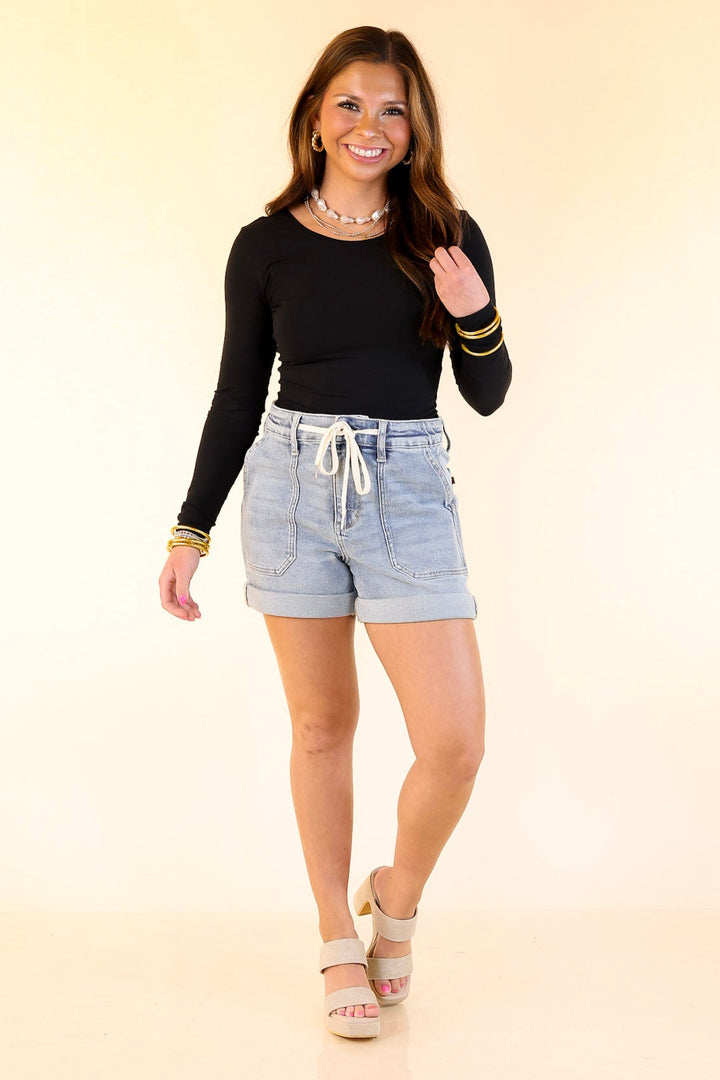 Judy Blue | Off the Cuff Cuffed Jogger Shorts in Light Wash