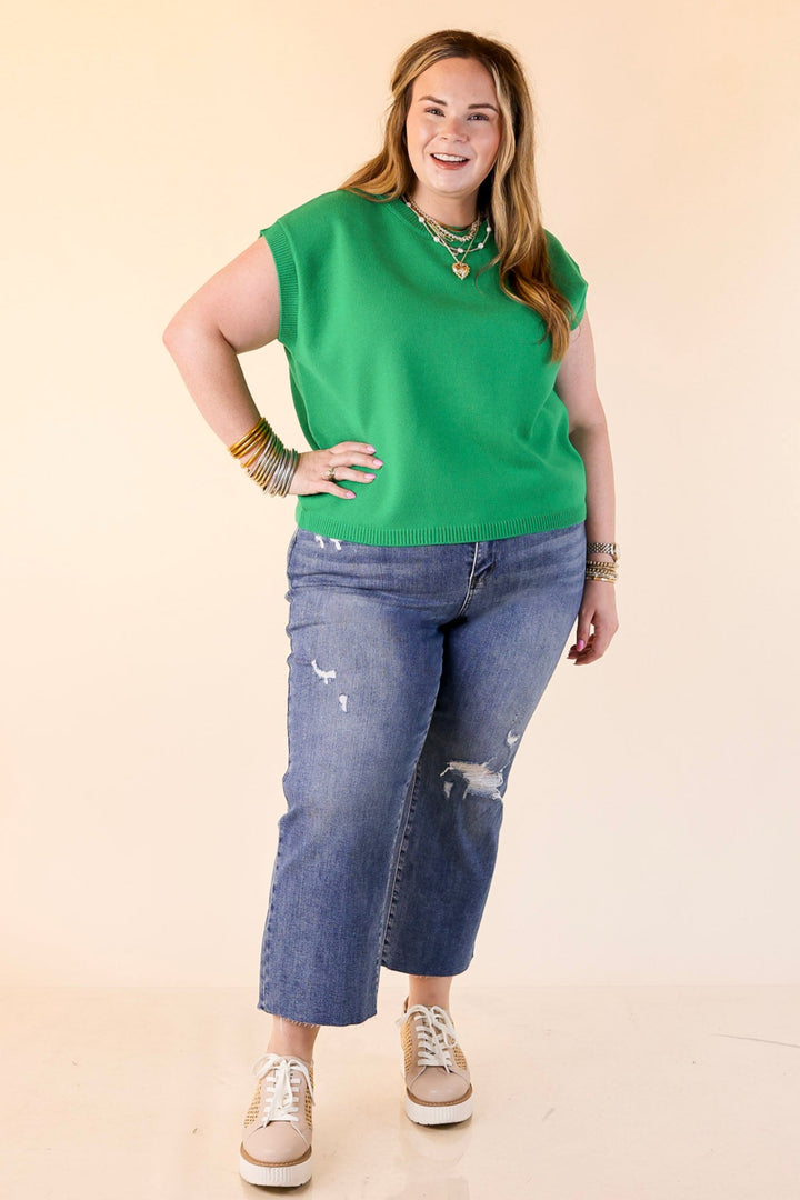 Effortlessly Yours Short Sleeve Crew Neck Sweater in Green