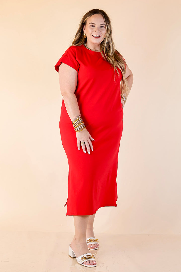 Effortlessly Lovely Short Sleeve Midi Tee Shirt Dress in Red
