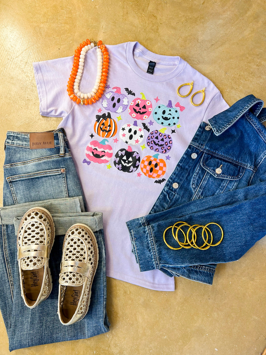 The Pumpkin Club Colorful Jack-O’-Lantern Halloween Graphic Tee in Lavender Purple