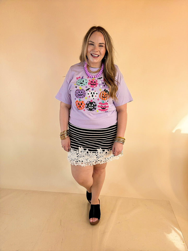 The Pumpkin Club Colorful Jack-O’-Lantern Halloween Graphic Tee in Lavender Purple