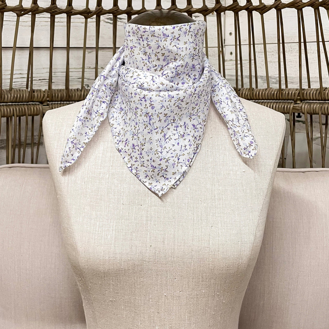 Wyoming Traders | Frontier Calico Silk Wild Rag in White