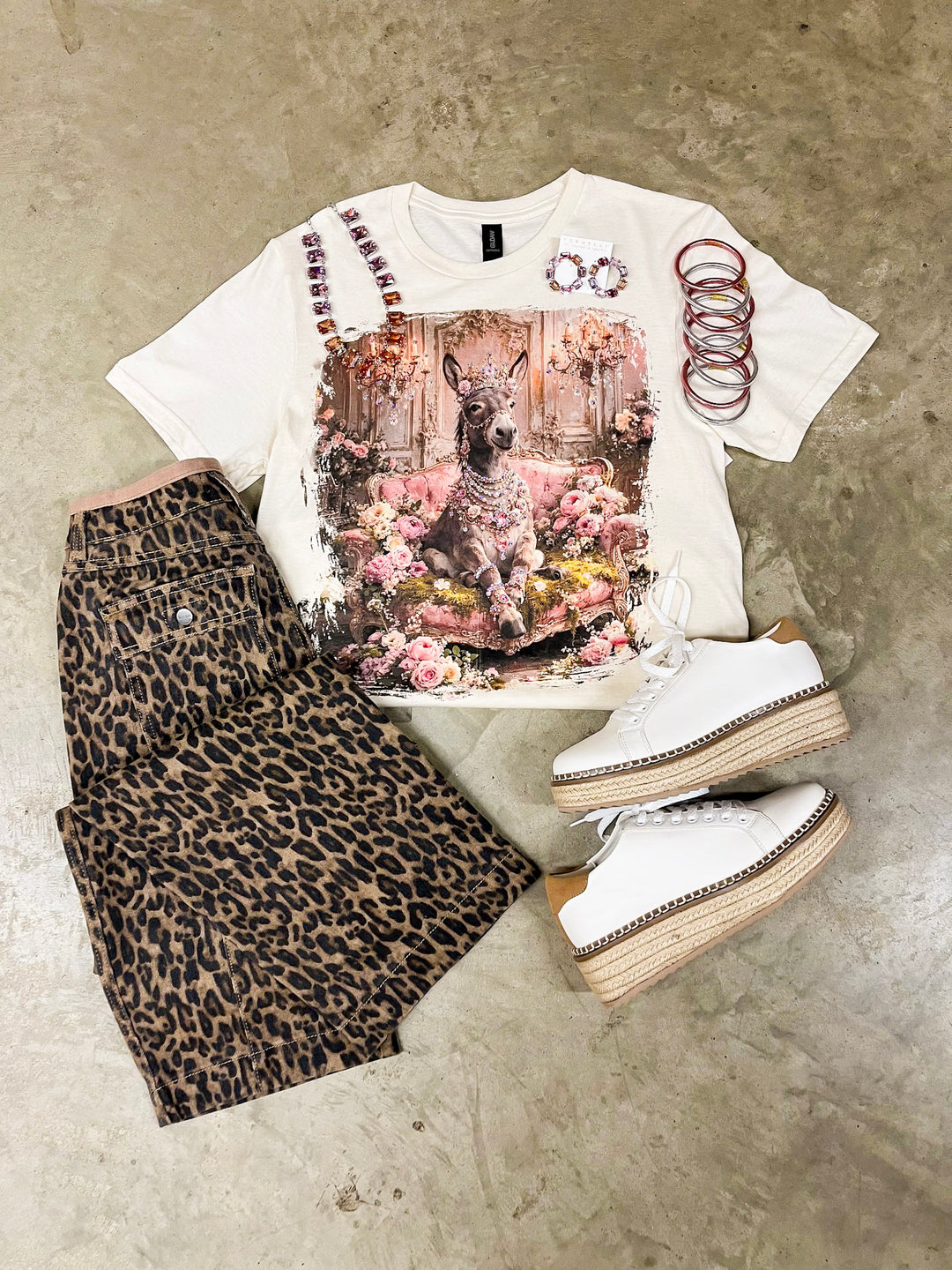 Queen Sassy Glam Pink Floral Donkey Short Sleeve Graphic Tee with Crystals in Cream