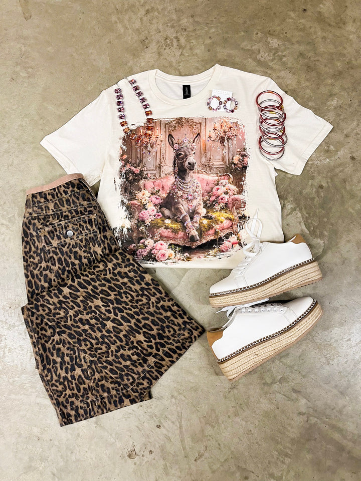 Queen Sassy Glam Pink Floral Donkey Short Sleeve Graphic Tee with Crystals in Cream