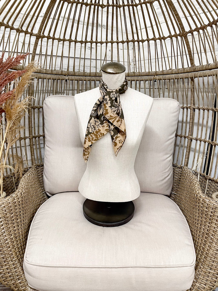 XOXO Art & Co | Saddle Flowers Shorty Wild Rag