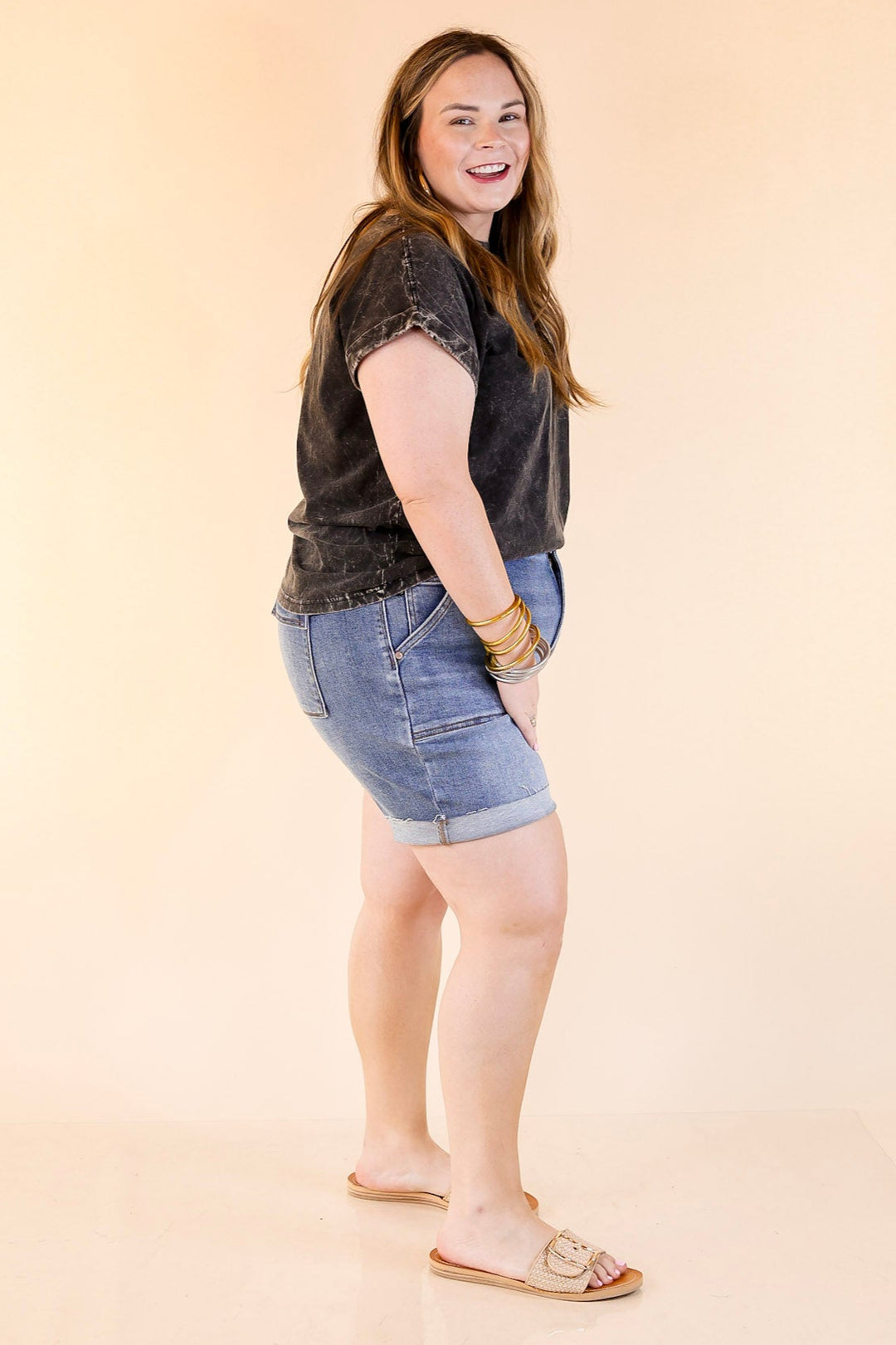 Judy Blue | Pocket Sweetie Denim Bermuda Shorts with Back Flap Pockets in Medium Wash