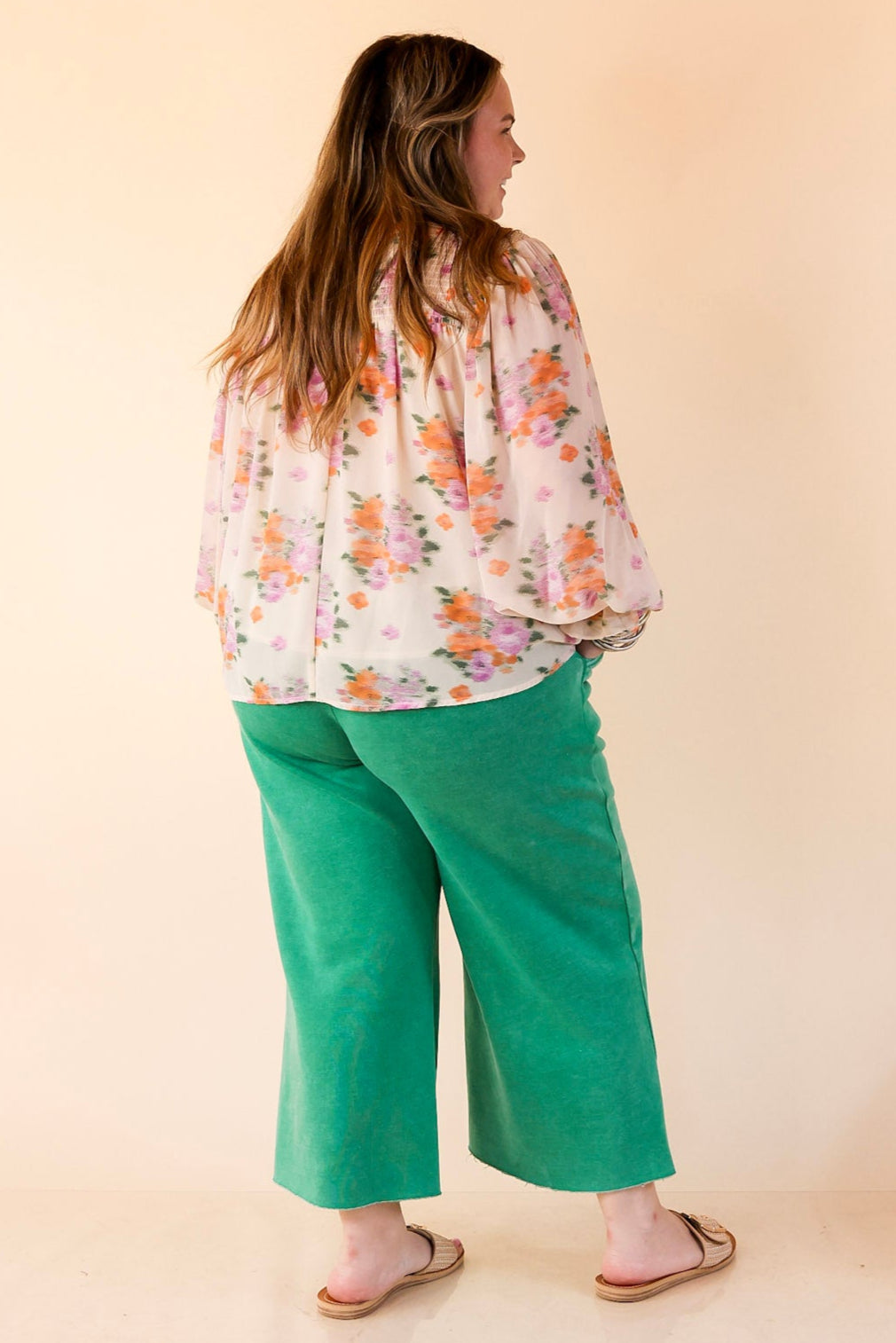 Cozy Girl Cropped Acid Washed Drawstring Pant in Kelly Green
