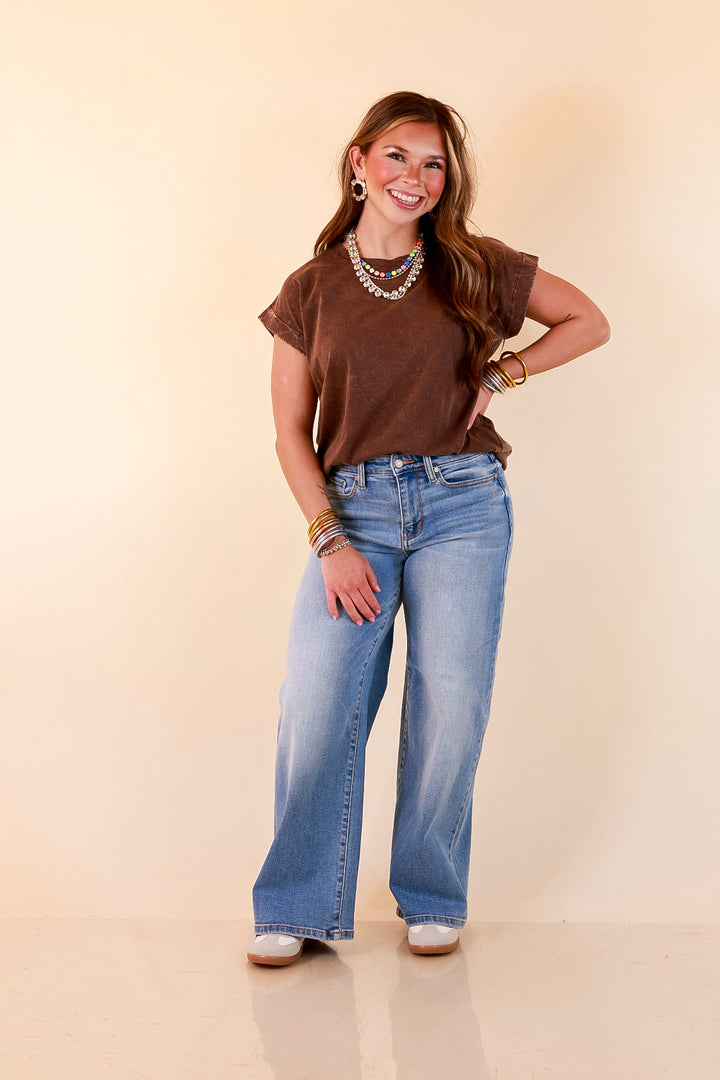 Chic Made Easy Short Sleeve Shirt in Chocolate Brown