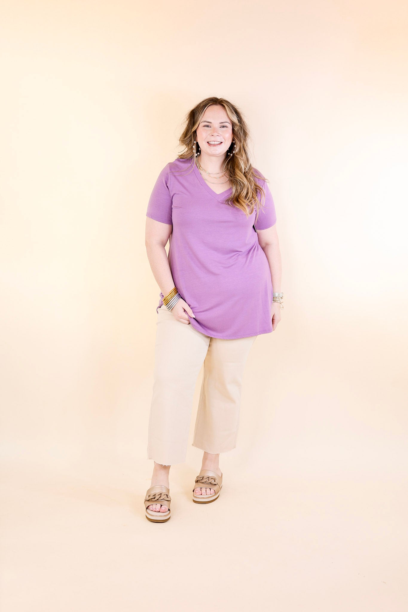 It's That Simple Solid V Neck Tee in Dusty Lavender