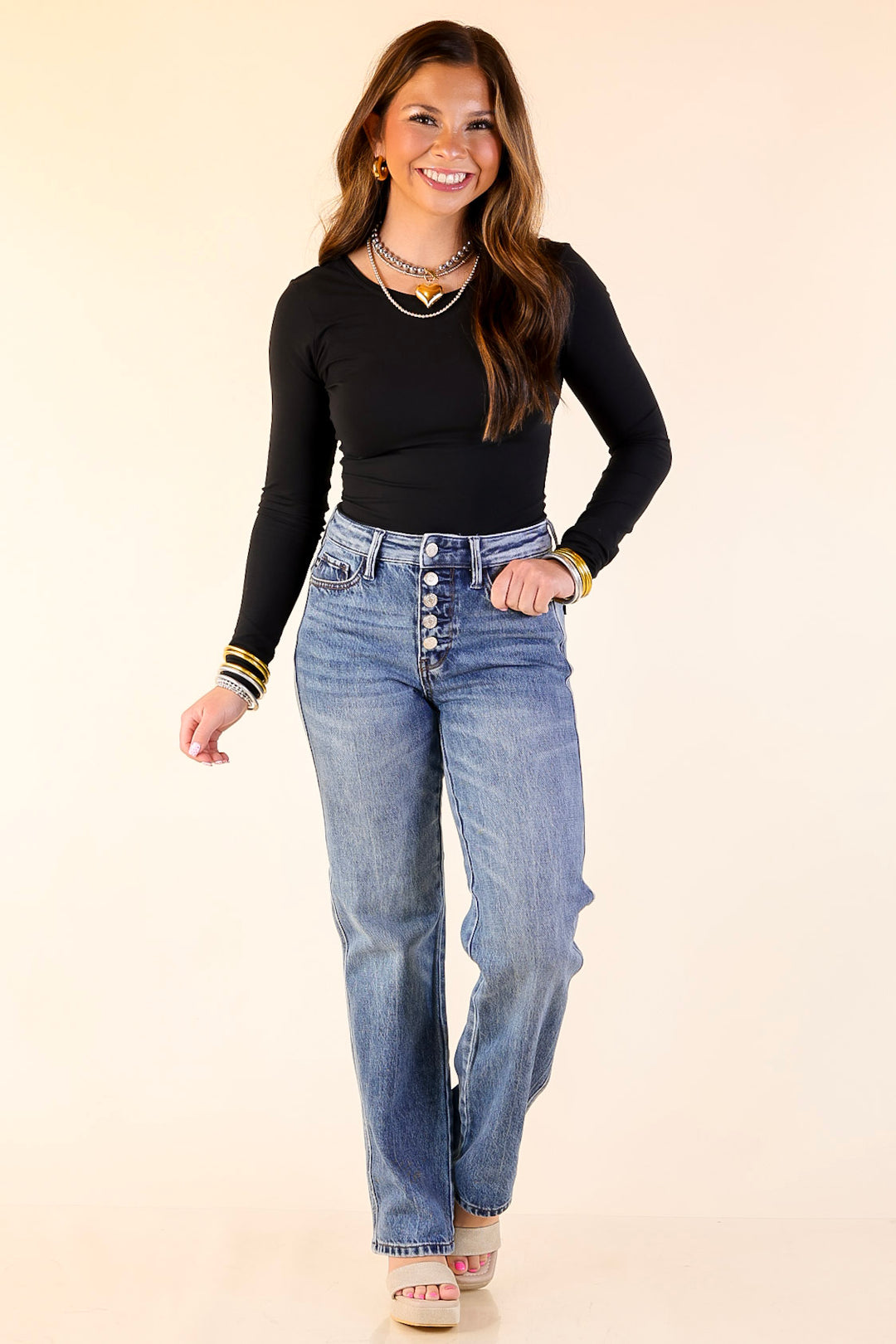 Judy Blue | Simply Styled Rigid Magic Button Fly Slim Straight Jeans in Medium Wash