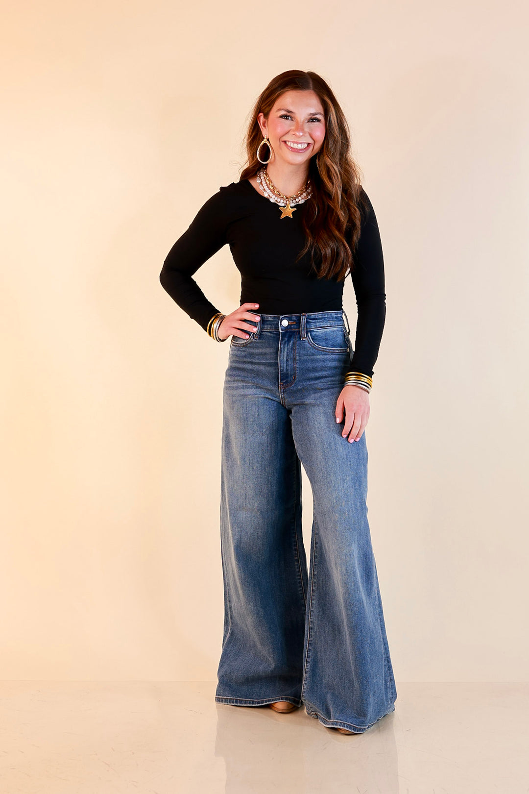 Judy Blue | Smooth Silhouette Wide Leg Palazzo Jeans in Medium Wash