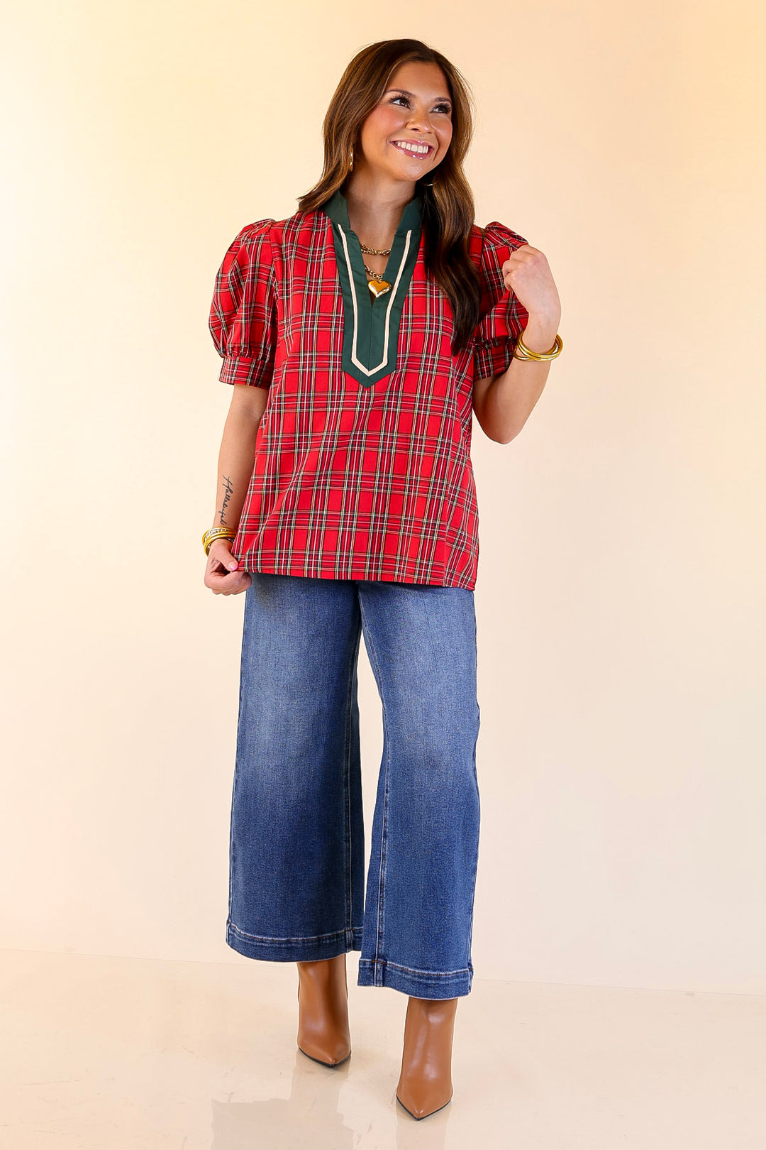 Chic Statement V Neck Plaid Top with Short Balloon Sleeves and Green Trim in Red