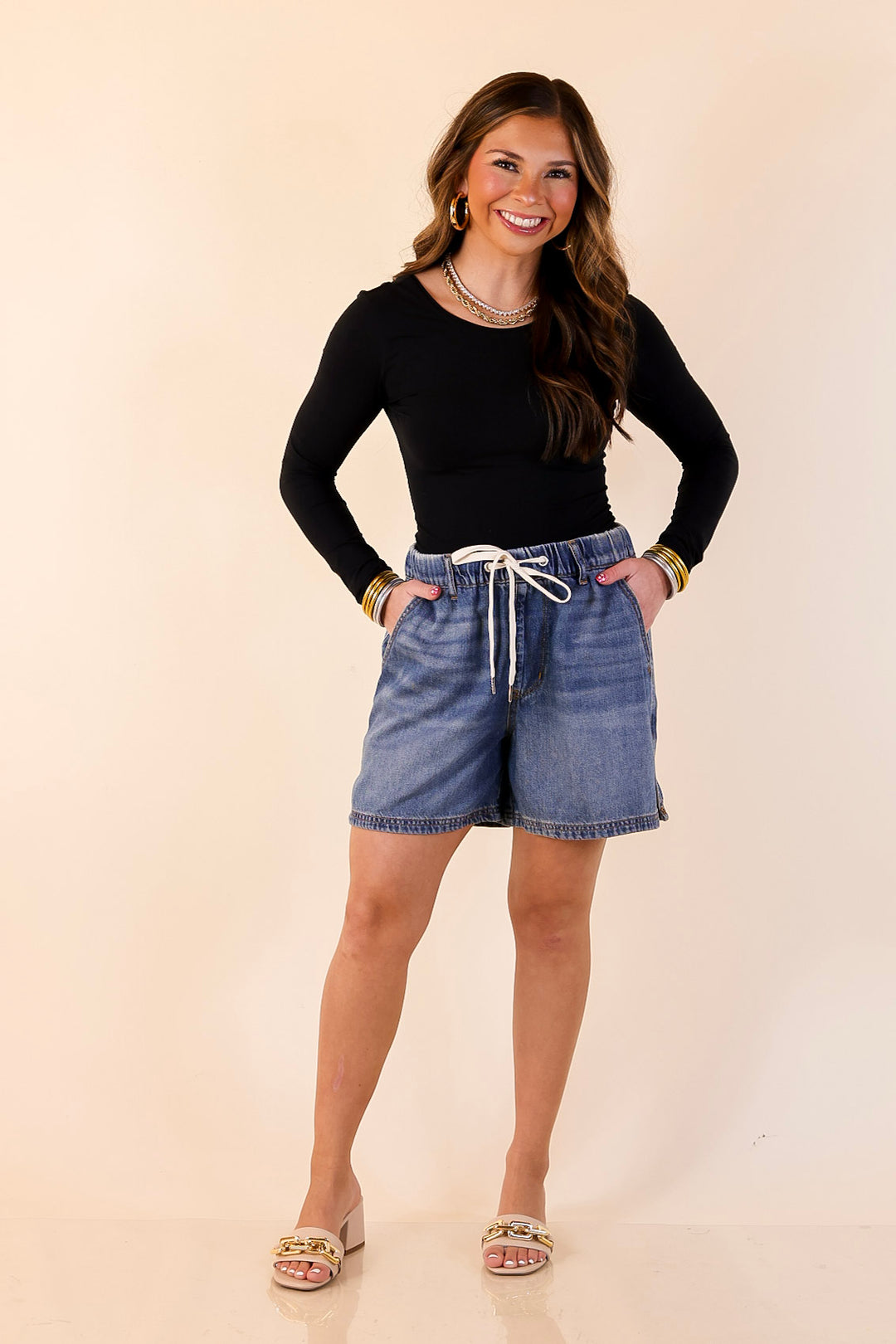 Judy Blue | Easy Company Featherweight Drawstring Denim Shorts in Medium Wash