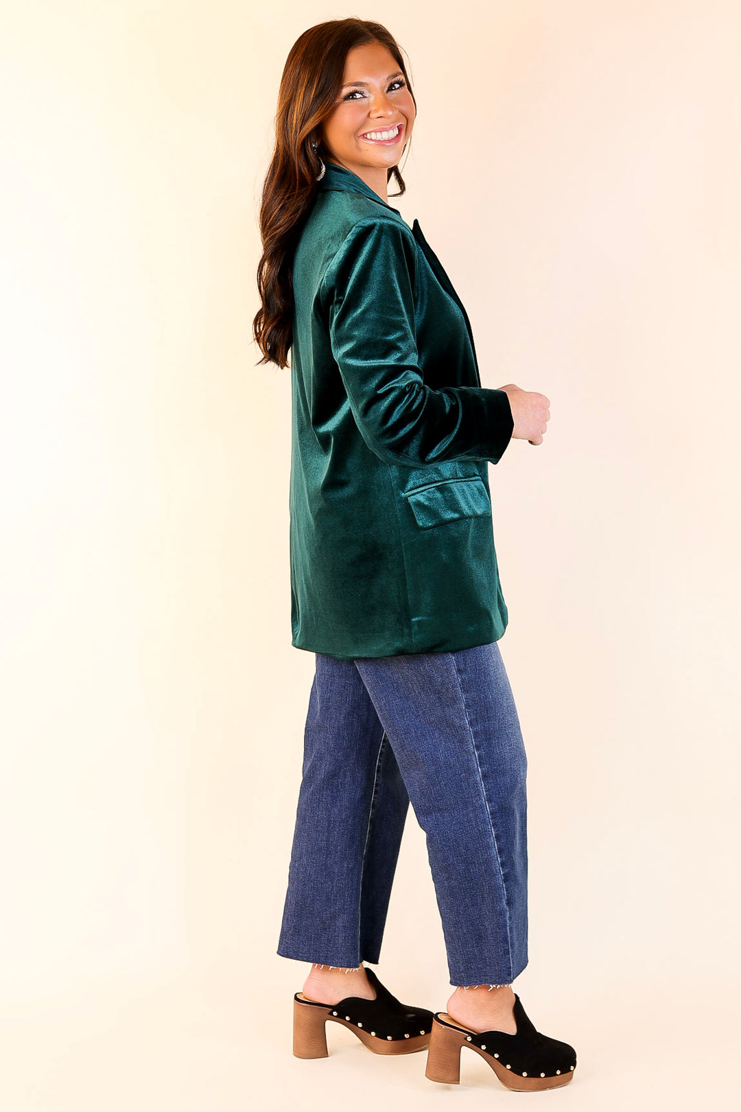 Touch Of Luxury Long Sleeve Velvet Blazer in Emerald Green
