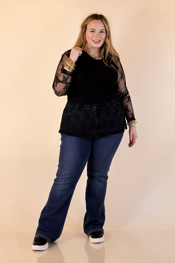 Pretty and Poised Floral Print Lace Top with Ruffle Peter Pan Collar in Black