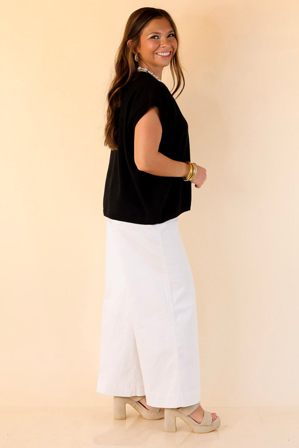 Effortlessly Yours Short Sleeve Crew Neck Sweater in Black