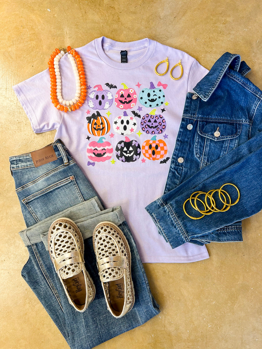 The Pumpkin Club Colorful Jack-O’-Lantern Halloween Graphic Tee in Lavender Purple