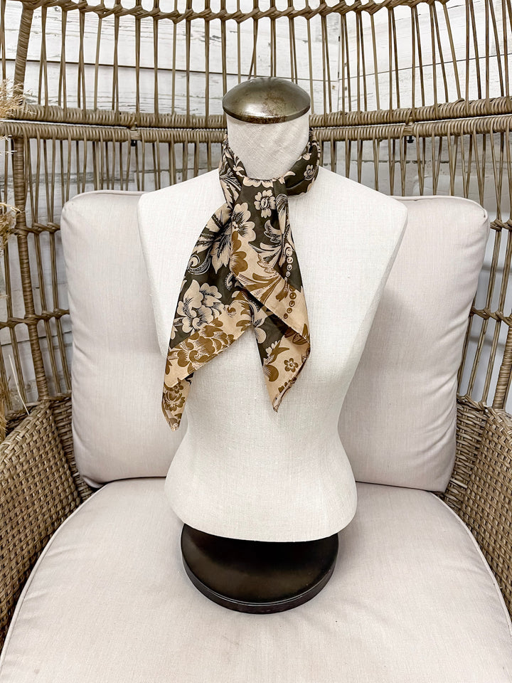 XOXO Art & Co | Saddle Flowers Shorty Wild Rag