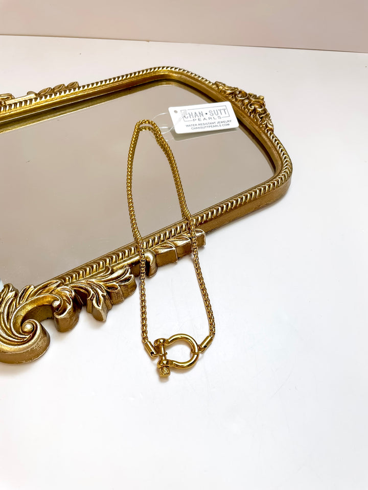 CHANSUTT PEARLS | The Locket Necklace in Gold with Gold Locket