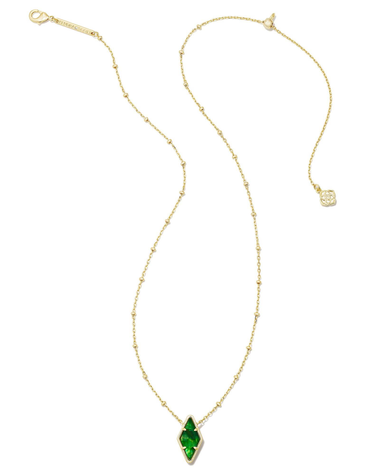 Kendra Scott | Kinsley Gold Short Pendant Necklace in Kelly Green Illusion - Giddy Up Glamour Boutique