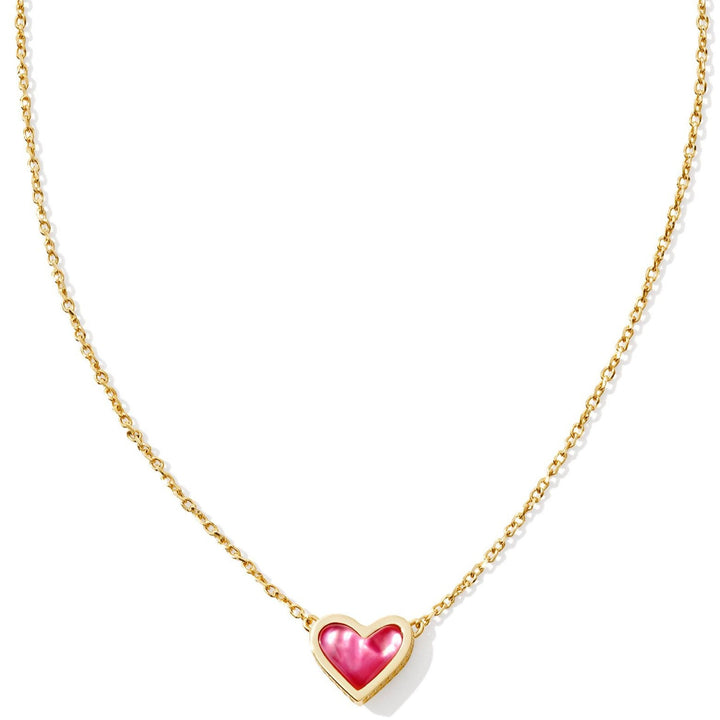 Kendra Scott | Framed Ari Heart Gold Short Pendant Necklace in Azalea Illusion