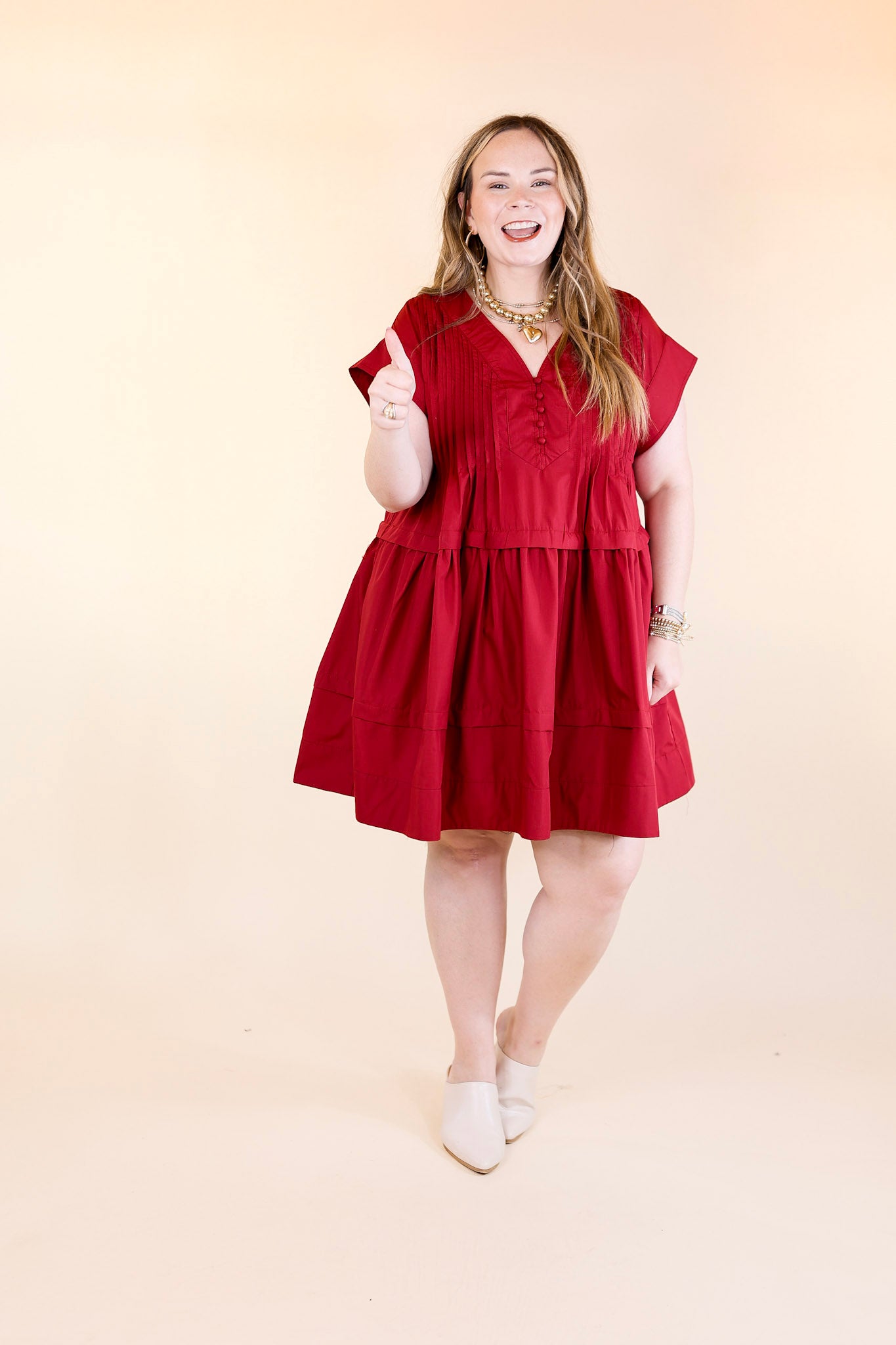 Dainty Details Short Sleeve Dress with Pleated Detailing in Maroon