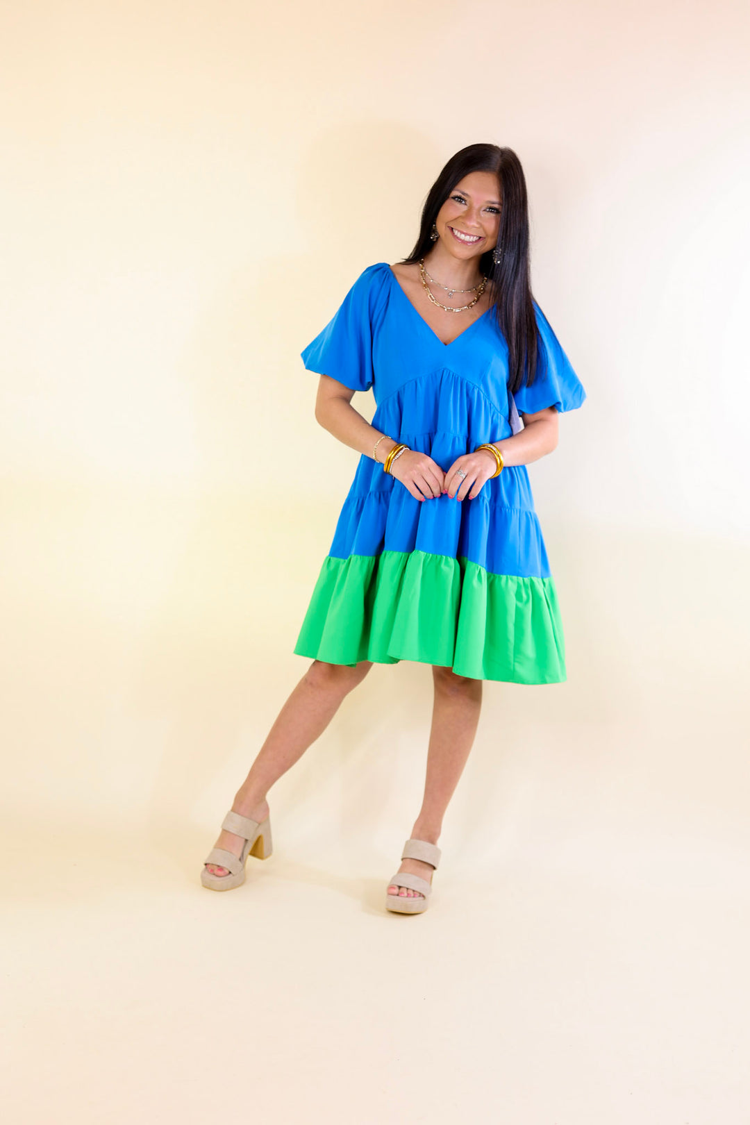 Trendy City Puff Sleeve Tiered Dress with Green Hemline in Blue