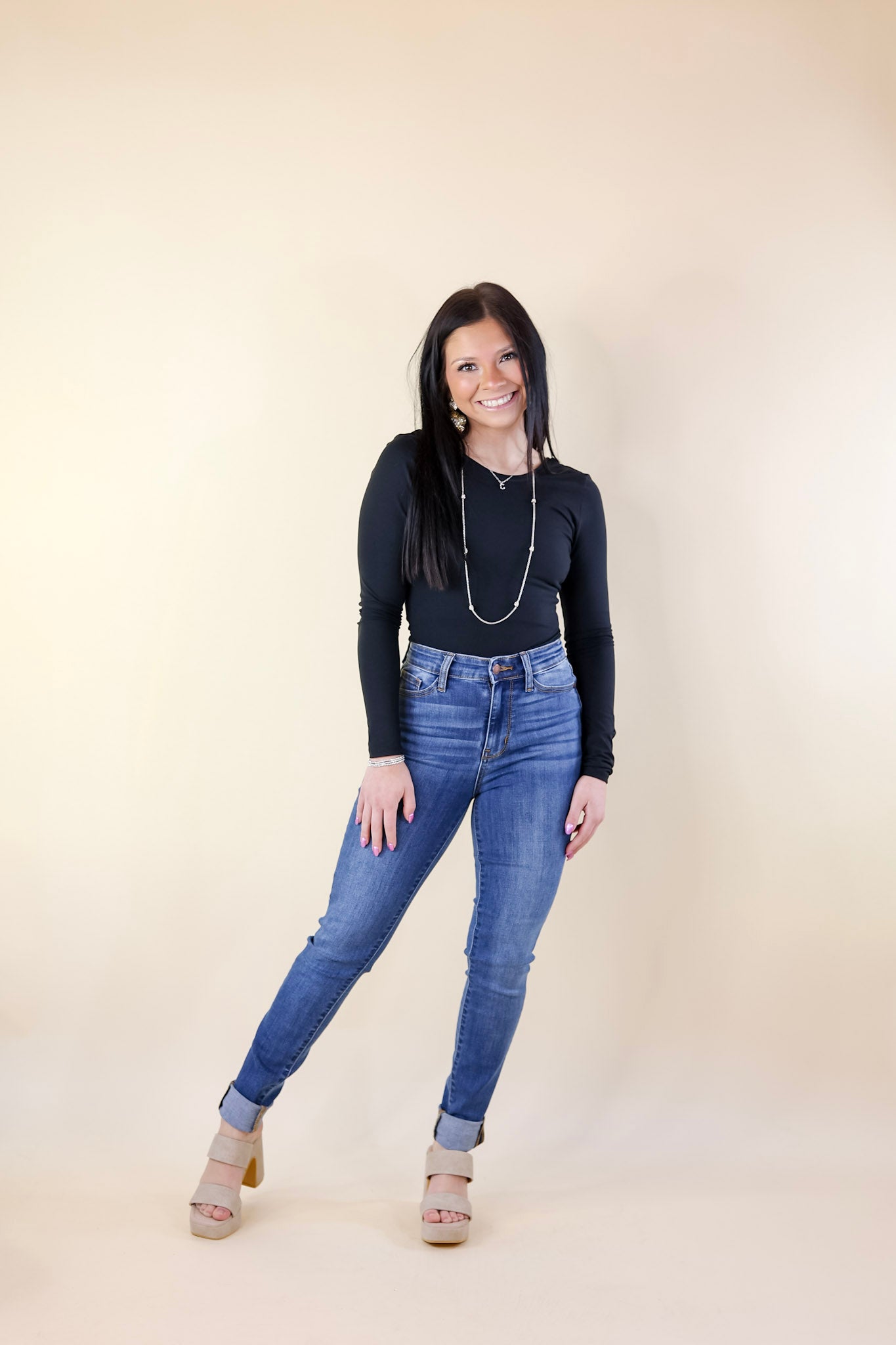 Judy Blue | Signature Stride Cuffed Hem Skinny Jeans in Medium Wash - Giddy Up Glamour Boutique