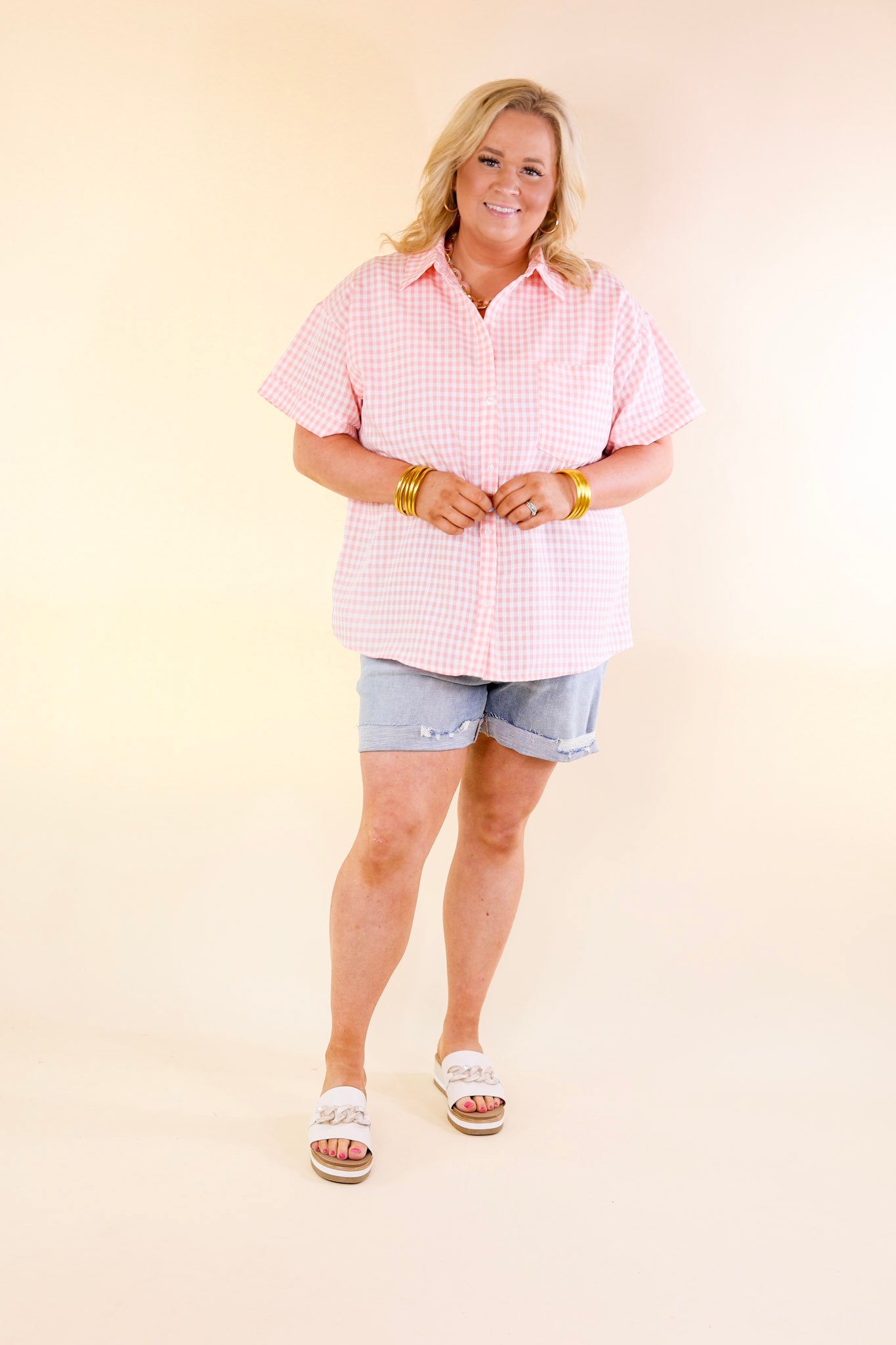 What A Rush Button Up Gingham Short Sleeve Top in Light Pink