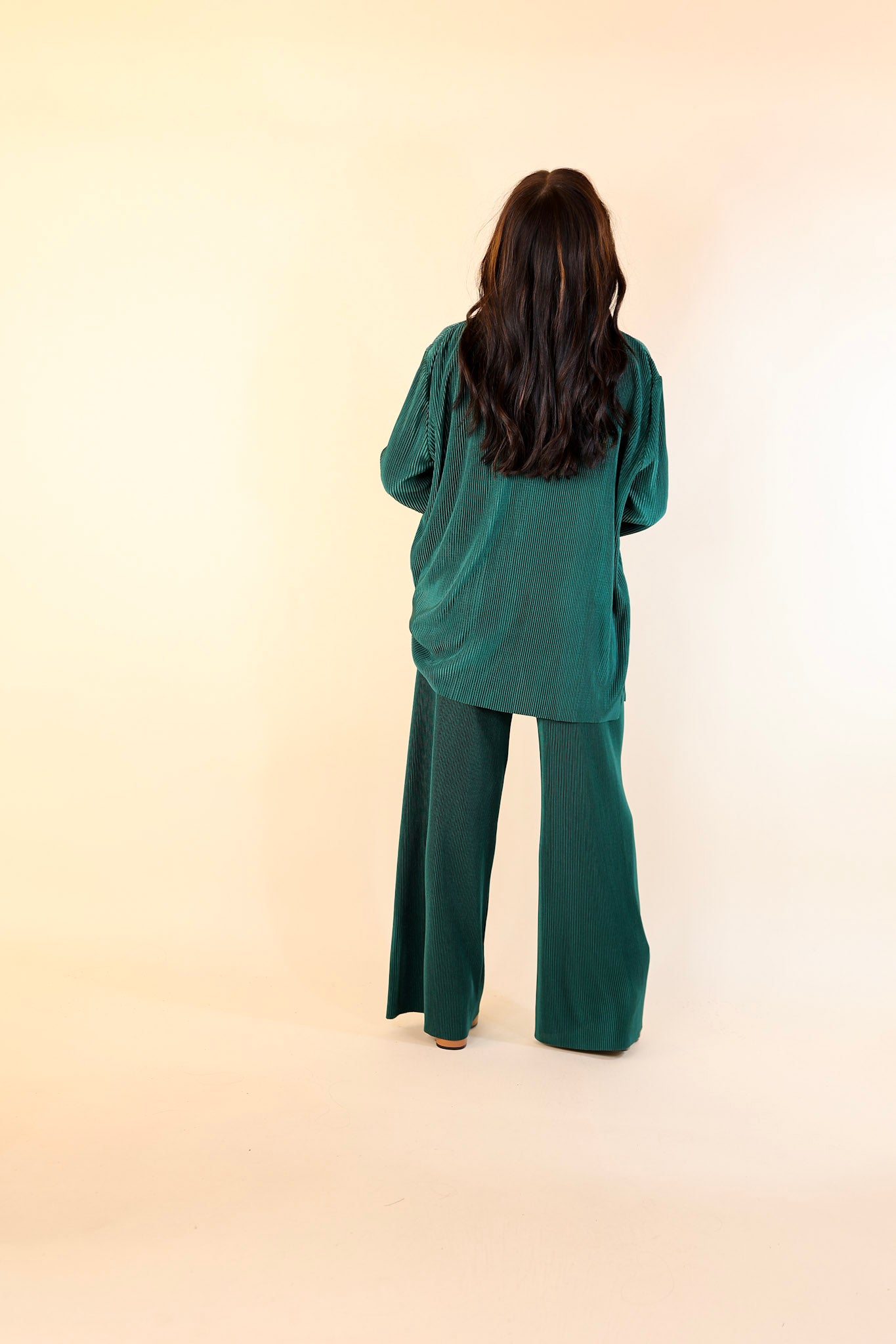 Dazzling Satin Plissé Ribbed Pants in Green